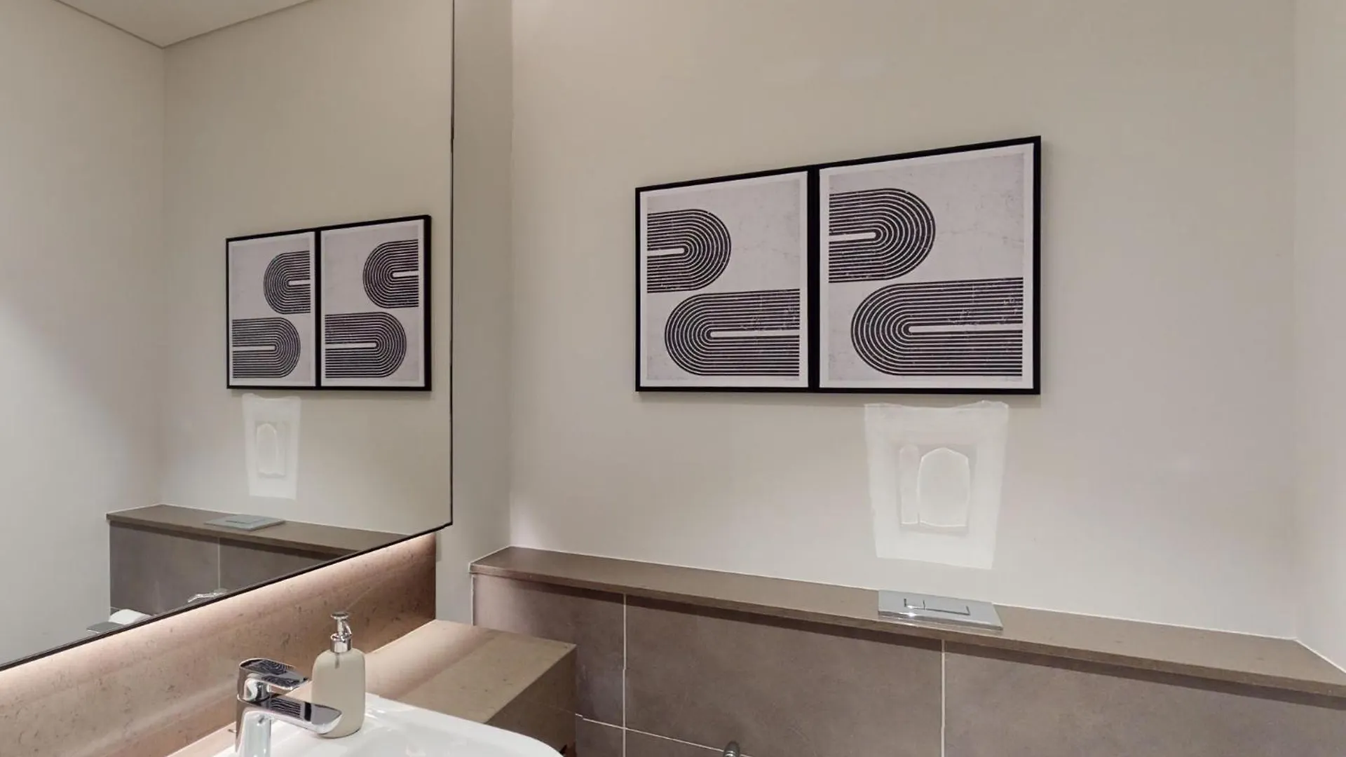 Luxury 5 Star Suite Dubai Marina United Arab Emirates